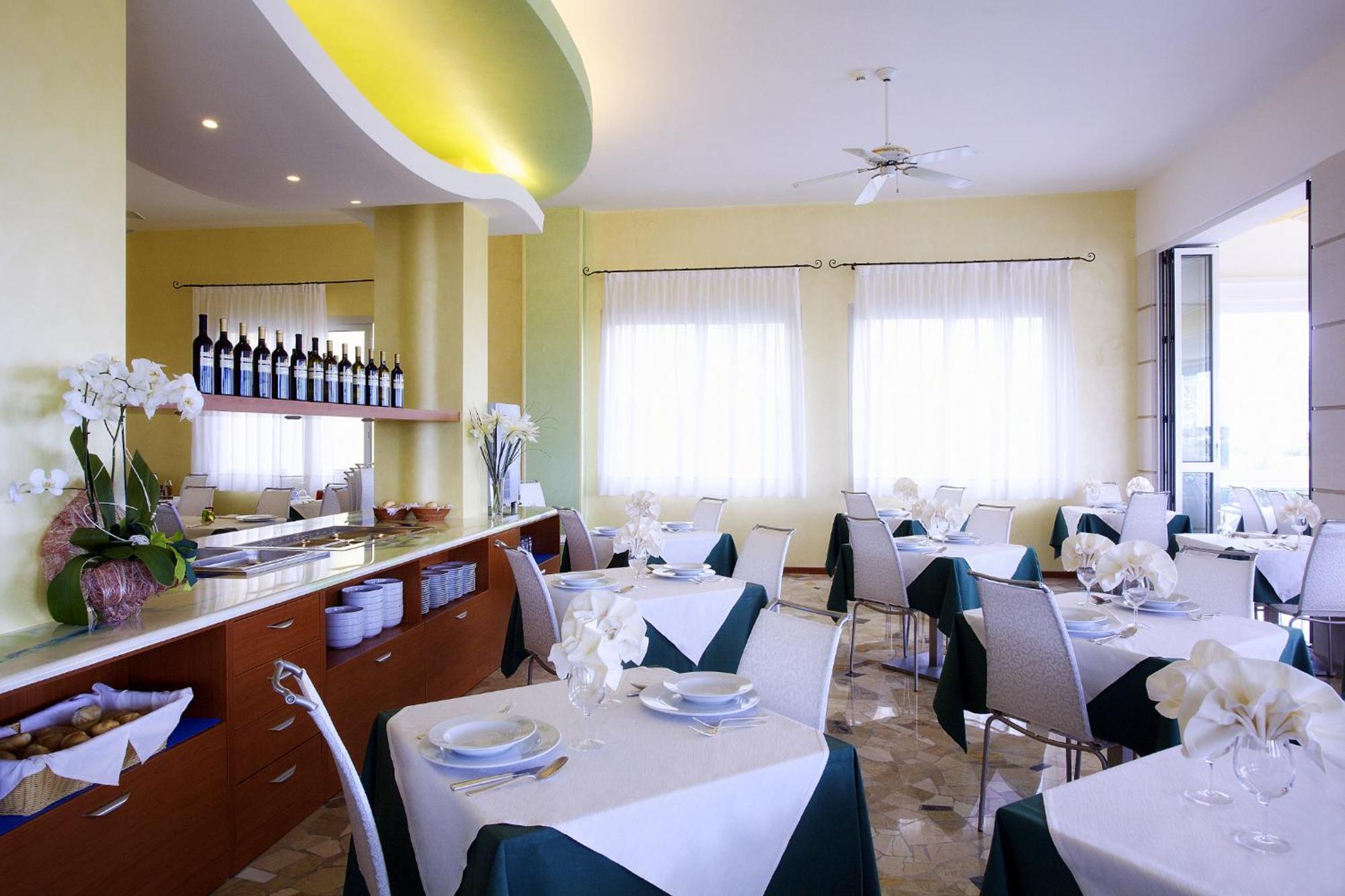 Eden Hotel 3*